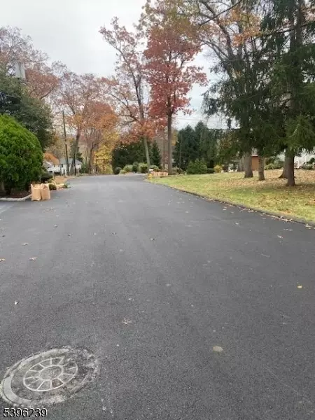 100 Wilson Ave, Wayne, NJ 07470 photo 2