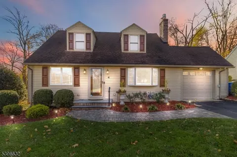 4 Elder Dr, Morristown, NJ 07960