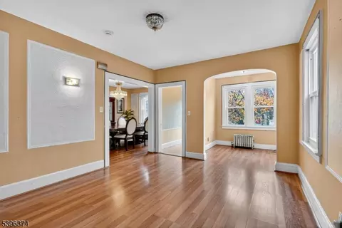 812 E 6th St, Plainfield, NJ 07062 photo 4