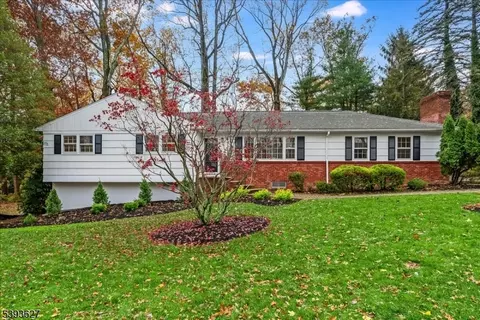 64 Highlands Ave, Springfield, NJ 07081