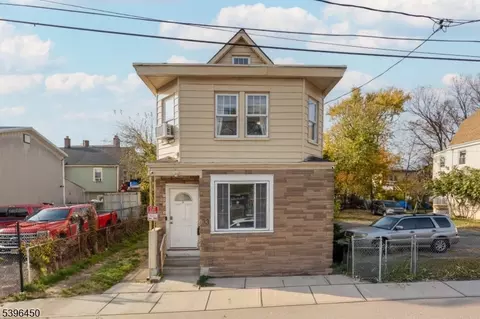 33 Lafayette St, West Orange, NJ 07052