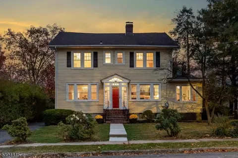 60-62 Bowdoin St, Maplewood, NJ 07040