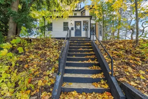 498 Alpine St, South Amboy, NJ 08879
