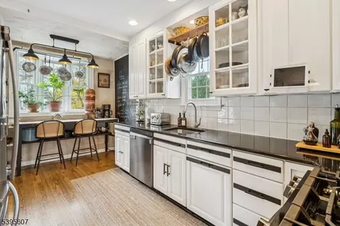 19 Division Ave, Summit, NJ 07901 photo 4