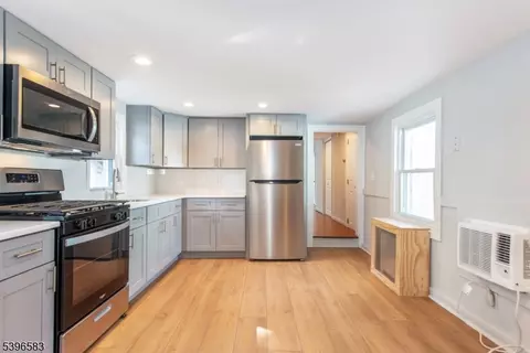 98 Main St, Netcong, NJ 07857 photo 9