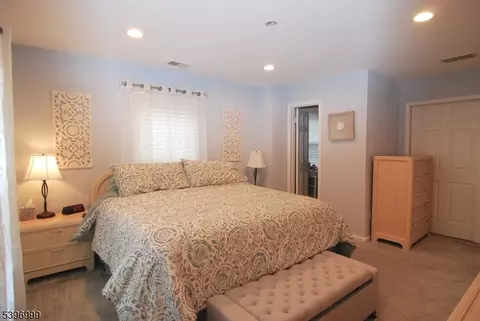 48 Commonwealth Dr Ondo, Basking Ridge, NJ 07920 photo 12