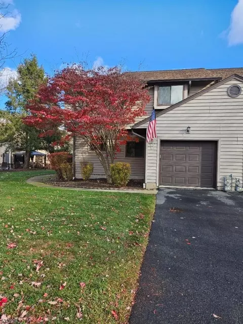 2 Sparrow Ci, Newton, NJ 07860