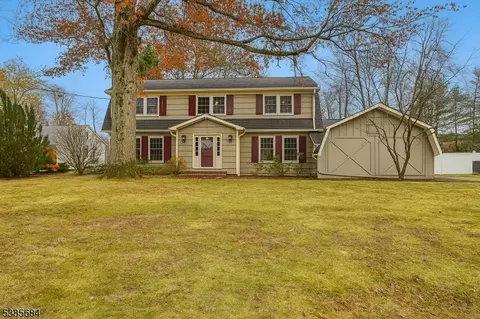 19 Juniper Way, Basking Ridge, NJ 07920