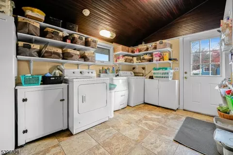 43 Washington Ave, Leonardo, NJ 07737 photo 24