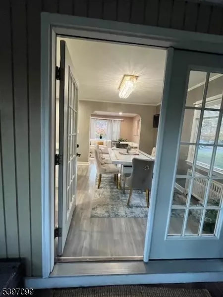 506 Melrose Ave, Middlesex, NJ 08846 photo 12