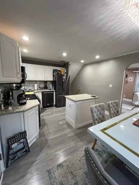 506 Melrose Ave, Middlesex, NJ 08846 photo 10