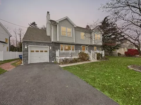 38 Meadow Rd, Clark, NJ 07066