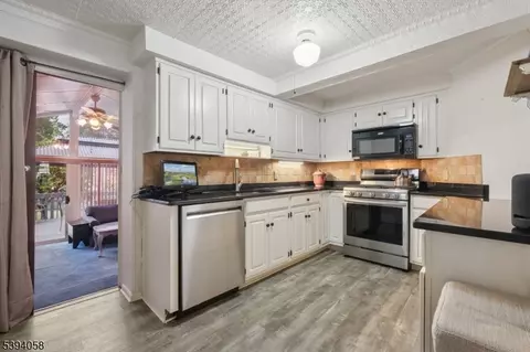 19 Warner Ave, Springfield, NJ 07081 photo 5