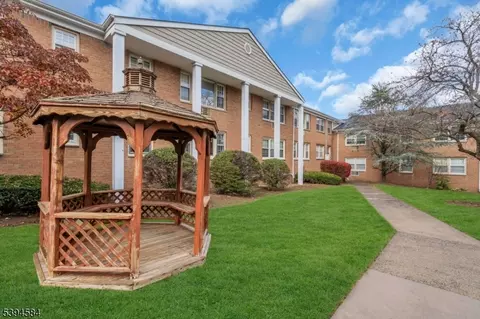 605 Grove St #4, Clifton, NJ 07013
