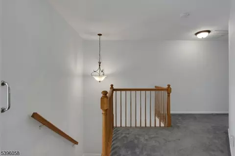 32 Berkeley Sq, Berkeley Heights, NJ 07922 photo 14
