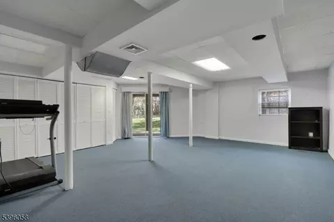 32 Berkeley Sq, Berkeley Heights, NJ 07922 photo 26