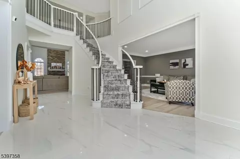 Entry Way - 16 Perry Rd, Annandale, NJ 08801 photo 2 of 3