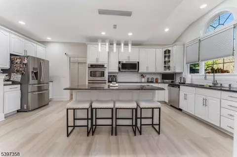 Kitchen - 16 Perry Rd, Annandale, NJ 08801 photo 2 of 3