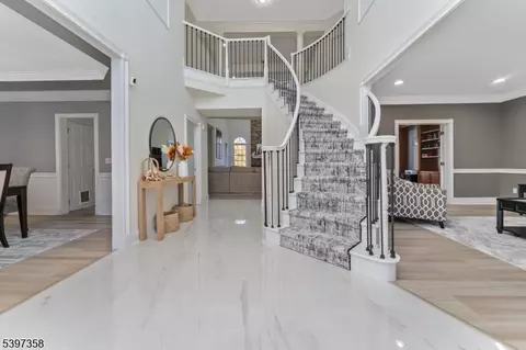 Entry Way - 16 Perry Rd, Annandale, NJ 08801 photo 1 of 3