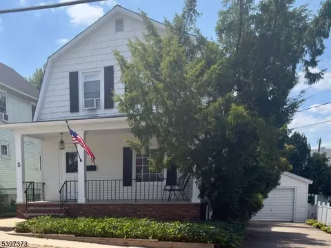 5 David St, South River, NJ 08882