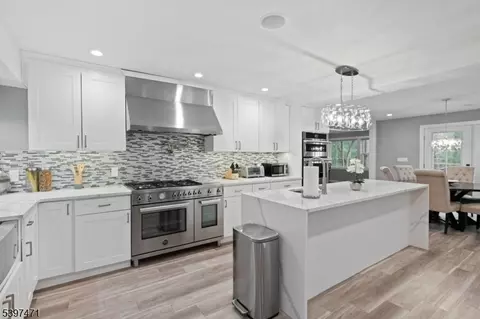 276 River Dr, River Vale, NJ 07675