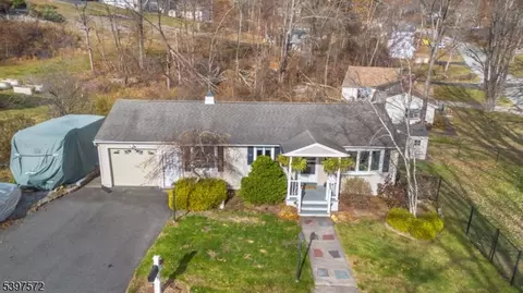 2 Tomahawk Trl, Wantage, NJ 07461 photo 33