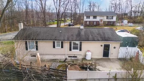 2 Tomahawk Trl, Wantage, NJ 07461 photo 38