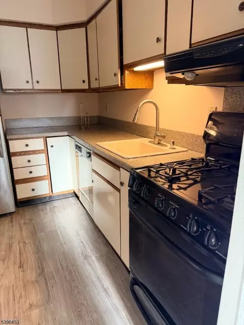 640 Franklin Ave #1P, Nutley, NJ 07110