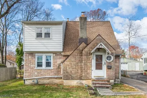 17 Madison Ave, Lake Hiawatha, NJ 07034