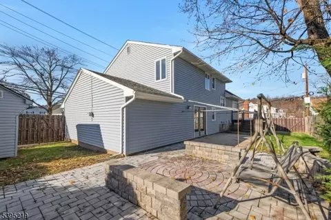 52 Greenbrook Rd, Middlesex, NJ 08846 photo 6