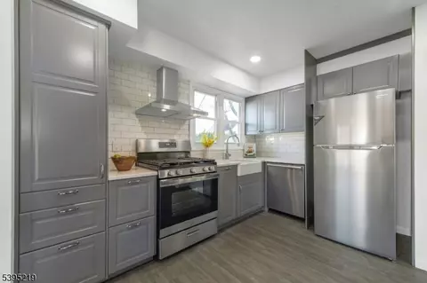 52 Greenbrook Rd, Middlesex, NJ 08846 photo 15