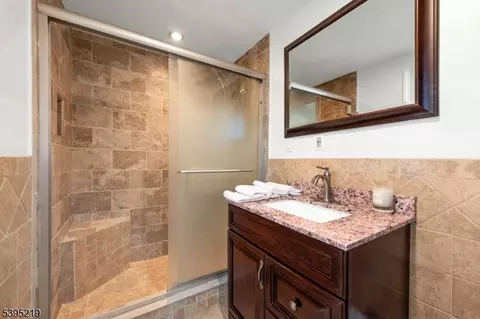 52 Greenbrook Rd, Middlesex, NJ 08846 photo 13