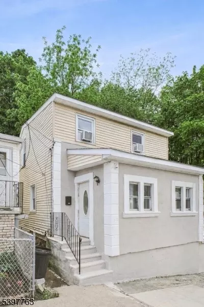 296 Dixon Ave, Paterson, NJ 07501