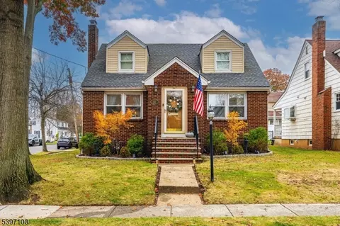 602 Maplewood Ave, Roselle Park, NJ 07204