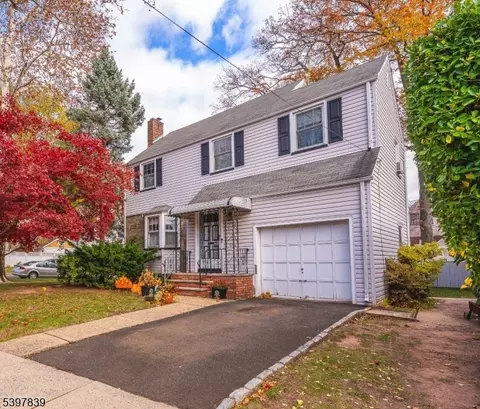 201 Sterling Pl, Roselle, NJ 07203