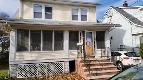 27 Roselyn Pl, Vauxhall, NJ 07088