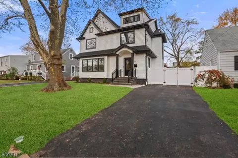 29 Alice Ln, Clark, NJ 07066