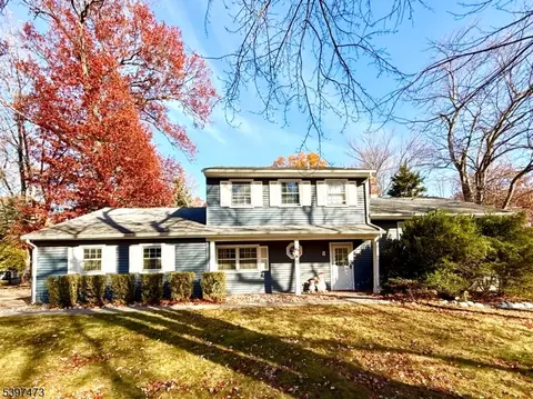 8 New England Dr, Parsippany-troy Hills Twp, NJ 07034