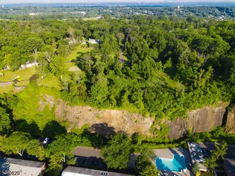 2 Ridge Rd, West Orange Twp, NJ 07052