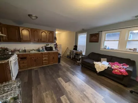 26 Summit Ave, North Plainfield, NJ 07060 photo 8