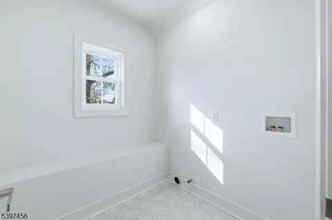 8 Mountainview Rd, Millburn, NJ 07041 photo 32