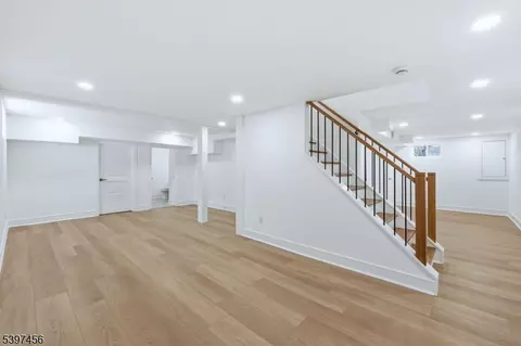 8 Mountainview Rd, Millburn, NJ 07041 photo 34