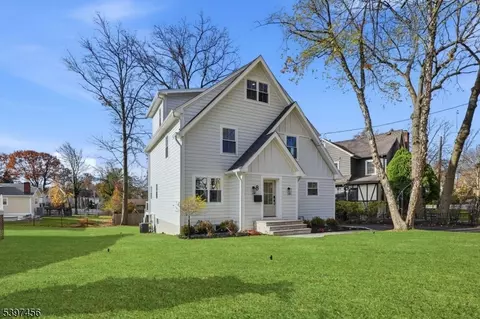 8 Mountainview Rd, Millburn, NJ 07041