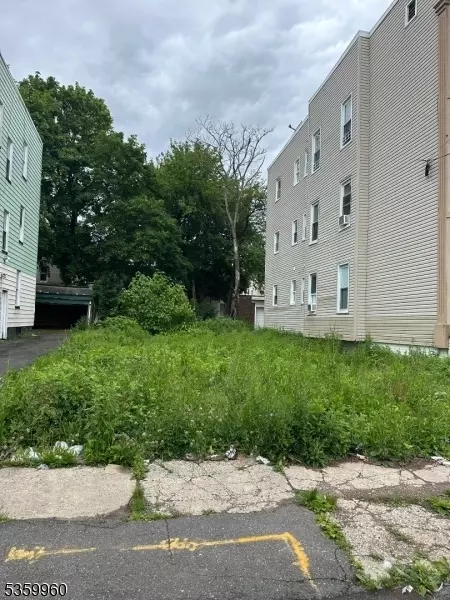 249 21st St, Irvington Twp, NJ 07111