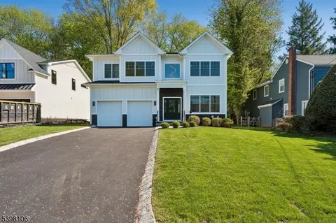 26 Bennington Rd, Livingston, NJ 07039