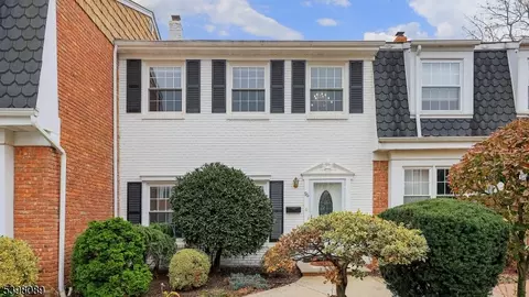 96 Wick Dr, Fords, NJ 08863