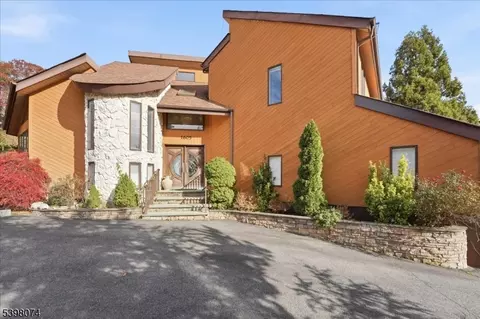 1605 Justin Pl, Mountainside, NJ 07092