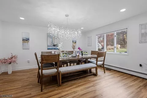 Dining - 69 Colonial Rd, Wayne, NJ 07470 photo 2 of 2