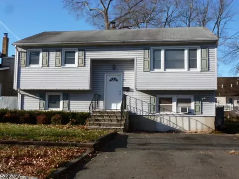 53 Ute Ave, Lake Hiawatha, NJ 07034