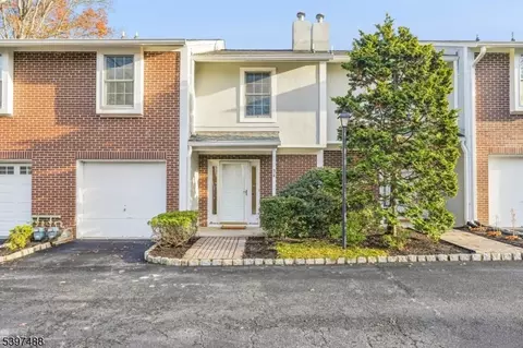 318 Main St #34, Madison, NJ 07940